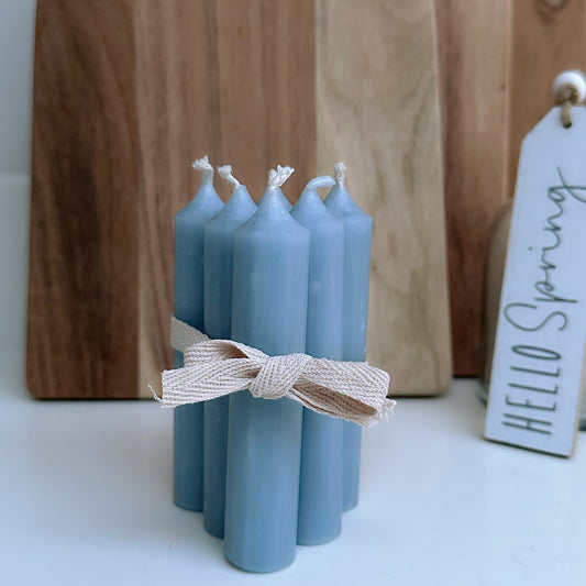 6 Spring Blue Short Dinner Candles