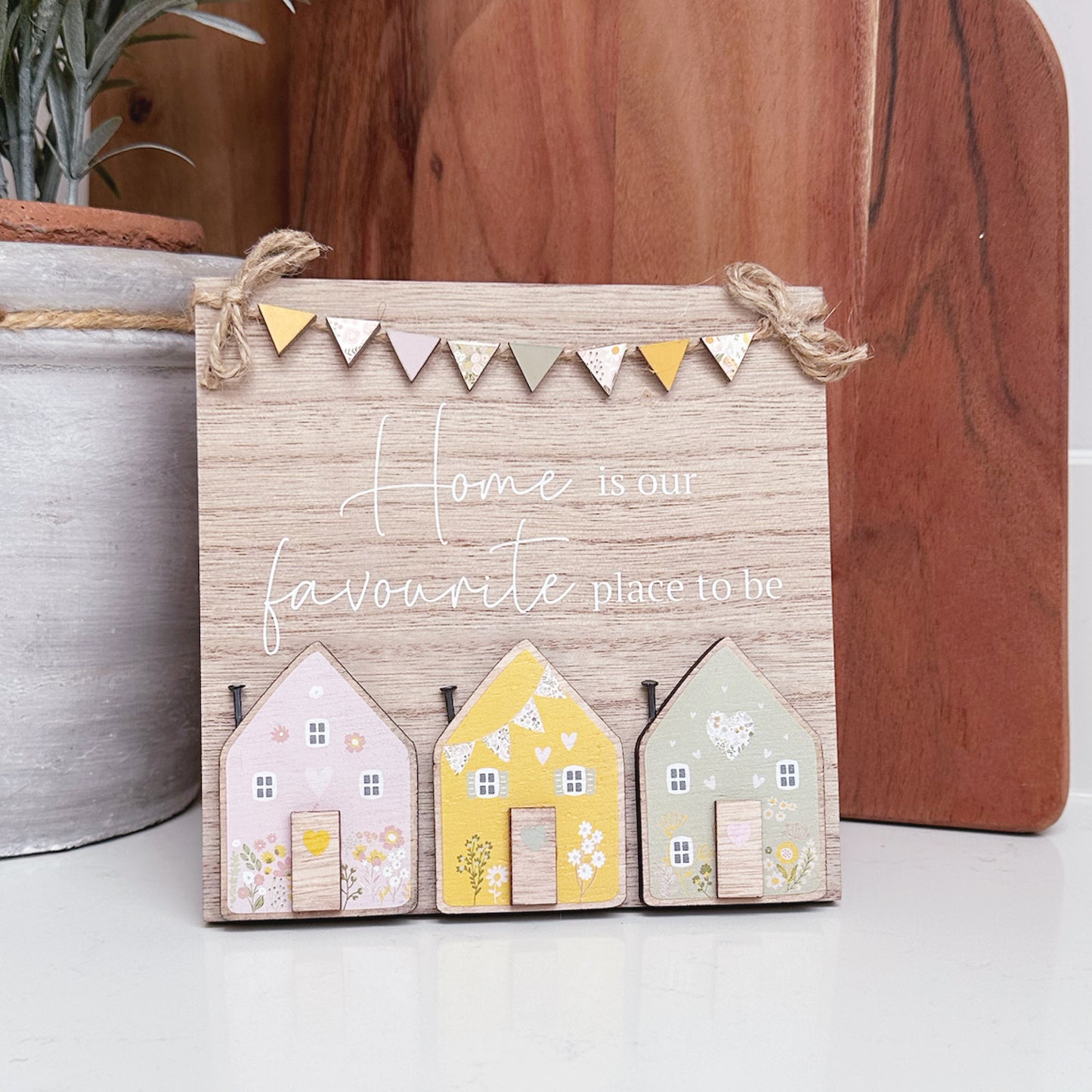 Floral Easel Plaque - Home is our favourite place to be