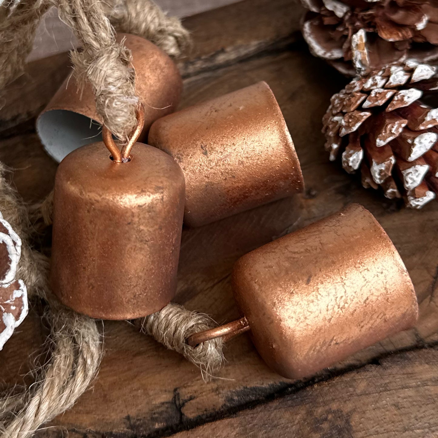 Bronze Cow Bell Garland Hanger